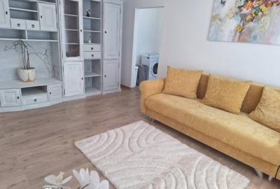 Apartament cu 3 camere semidecomandat, mobilat în Gheorgheni