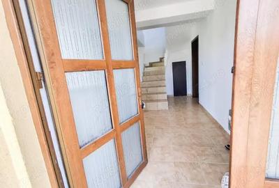 Casă cu 4 camere cu Teren 614 Mp în Giarmata - 2