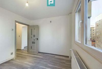 Apartament 3 camere pe str Hateg in Vlaicu - 5