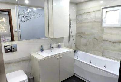 Apartament cu 4 camere decomandat, mobilat în Central - 1