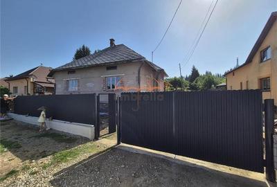 Casa de vanzare in Belis, in centru. - 1