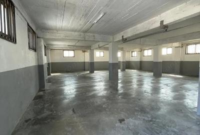 Spațiu comercial, de 550 mp, în Central - 11