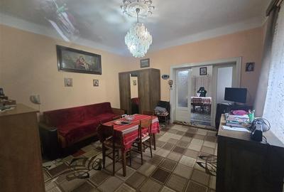 Duplex cu 3 camere cu Canalizare în Central - 6