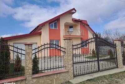 Casă cu 4 camere cu Teren 820 Mp în Voinești - 11