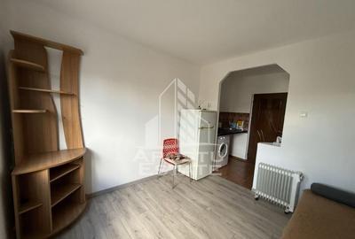 Garsonieră decomandată în Aradului