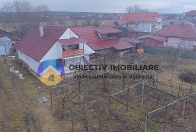 Casă individuală cu 4 camere cu Teren 5200 Mp în Girov - 5