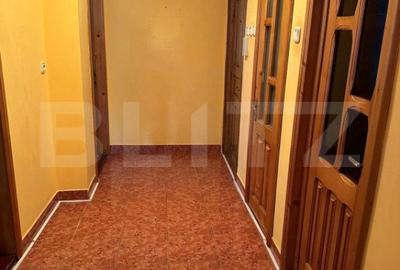 Apartament cu 4 camere semidecomandat, mobilat în Central - 2