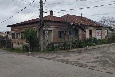 Casă cu 6 camere cu Teren 1613 Mp în Central - 10