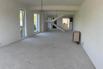 Casă cu Teren 260 Mp în Dâmbul Rotund - 3