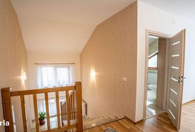 Casă cu 4 camere în Central - 18
