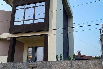 Casă cu 6 camere cu Teren 400 Mp în Pantelimon - 2