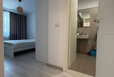Apartament cu 3 camere în Tractorul - 13