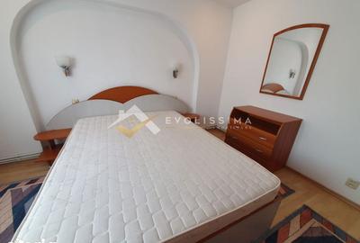 Apartament cu 3 camere decomandat, mobilat în Central - 8