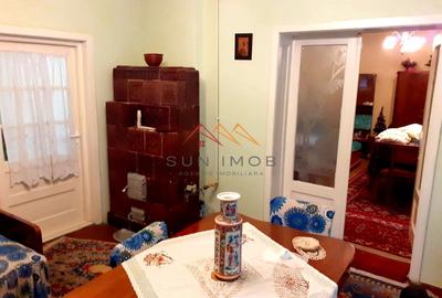 Casă individuală cu 2 camere cu Canalizare în Ultracentral - 12
