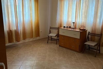 Casă cu 3 camere cu Teren 1000 Mp în Central - 1