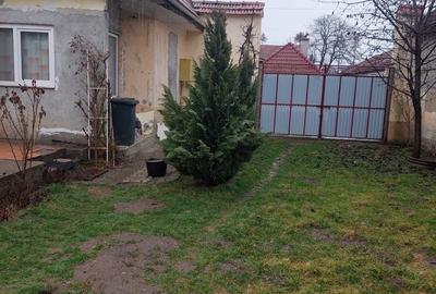 Casă cu 2 camere în Central