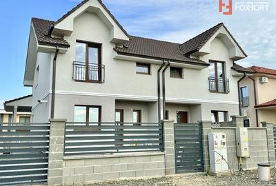 Duplex 4 camere, toate utilitatile, drum pavat Duplex 4 camere, toate utilitatile, drum pavat - 1