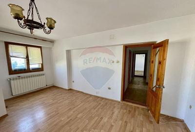 Apartament cu 3 camere de vanzare in zona Brailei - 7