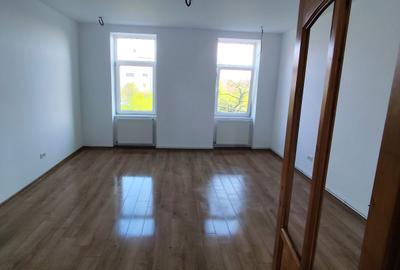 Garsonieră decomandată în Iosefin - 1