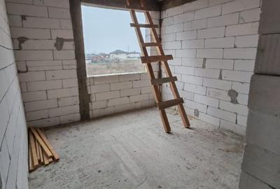 Casă individuală cu 4 camere cu Teren 450 Mp în Exterior Est - 8