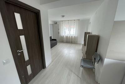 Apartament cu 2 camere semidecomandat în Micro 3 - 12