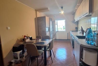 Apartament cu 3 camere decomandat în Timocului-Șaguna - 2