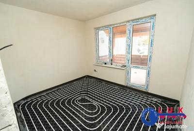 Casă cu 5 camere cu Teren 136 Mp în Neptun - 10