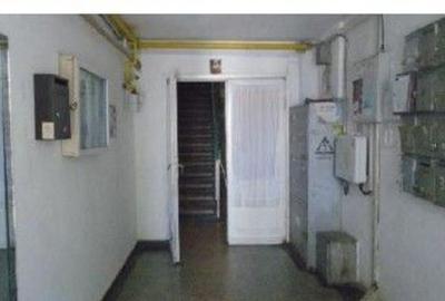 Apartament cu 3 camere semidecomandat în Central - 6