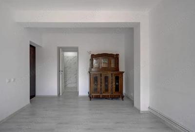 O proprietate imobiliara deosebita, formata din casa ?i mult teren! - 9