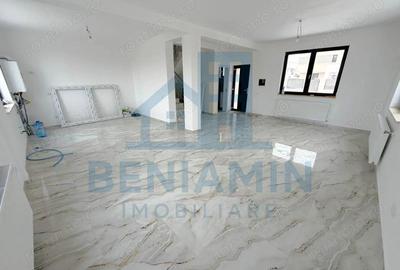 Casă cu Teren 300 Mp în Central - 2