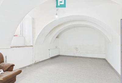 Apartament cu 3 camere semidecomandat în Boul Roșu - 4