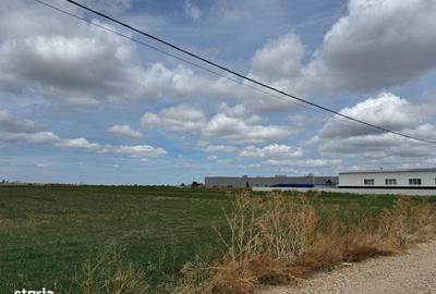 Teren de 4500 mp, în Central