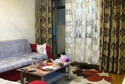 Apartament cu 3 camere decomandat în Rahova - 2