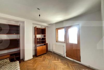 Apartament cu 3 camere decomandat în Central - 4
