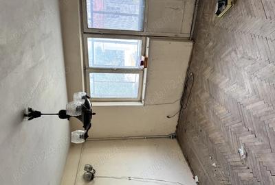 Apartament cu 2 camere semidecomandat în Central - 1