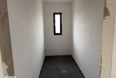 Casă cu 4 camere cu Teren 400 Mp în Central - 4