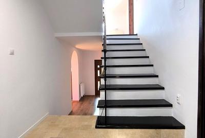 Casă cu 4 camere în Central - 8