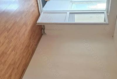 Apartament cu 2 camere decomandat în Micro 15 - 4