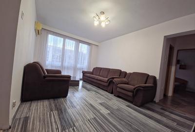 Apartament cu 2 camere decomandat în Titan