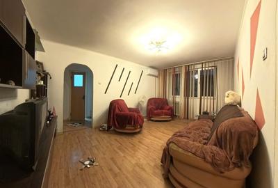 Apartament cu 3 camere semidecomandat, mobilat în Titan - 1