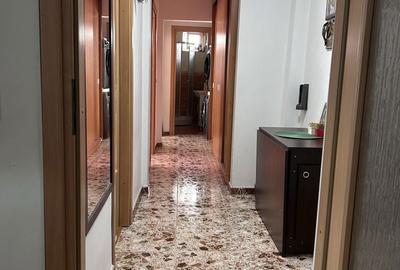 Apartament cu 4 camere decomandat în Exterior Vest - 1