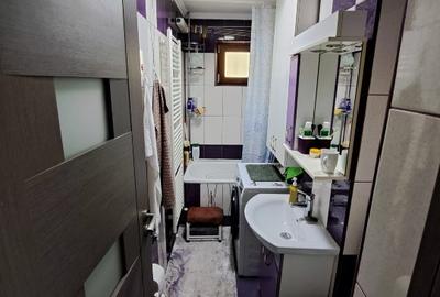 Apartament cu 2 camere semidecomandat în Micro III - 4