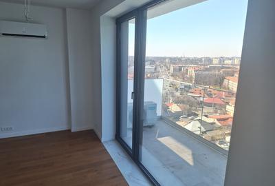 Apartament cu 3 camere semidecomandat în Cotroceni - 2