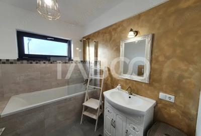 Casă cu 4 camere cu Teren 276 Mp în Central - 12