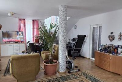 Casă cu 5 camere cu Teren 400 Mp în Central - 10