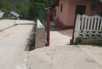 Casă cu 5 camere în Vulcana de Sus - 8