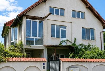 Casă cu 4 camere cu Teren 1000 Mp în Central - 8