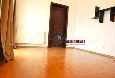 Locatie unica! Inchiriere Vila superba langa parc, lac si stadionul din Targoviste. - 1