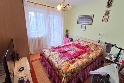 Apartament 3 camere decomandat 2 balcoane pivnita zona Valea Aurie - 12