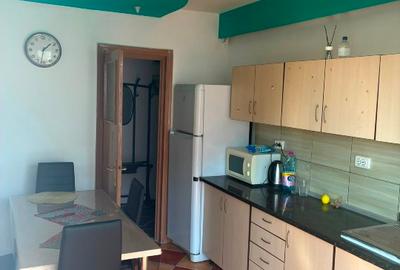 Apartament cu 3 camere semidecomandat în Central - 5
